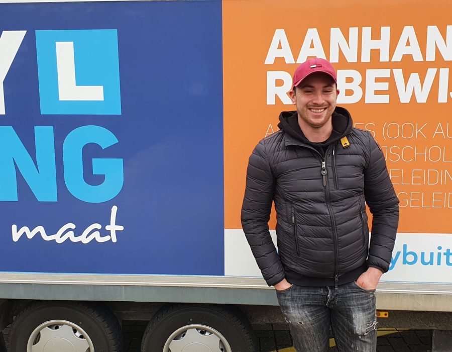 Gefeliciteerd Bart in 1 keer geslaagd voor je E achter B rijbewijs!