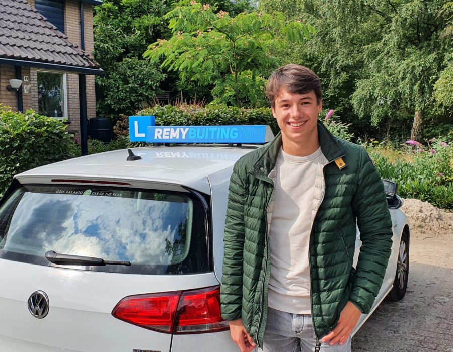 Gefeliciteerd Steyn in 1 keer geslaagd voor je rijbewijs!