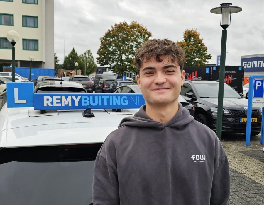 Gefeliciteerd Tim geslaagd voor je rijbewijs!