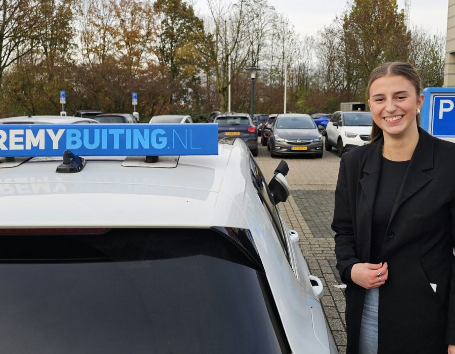 Gefeliciteerd Senna in 1 keer geslaagd voor je rijbewijs!
