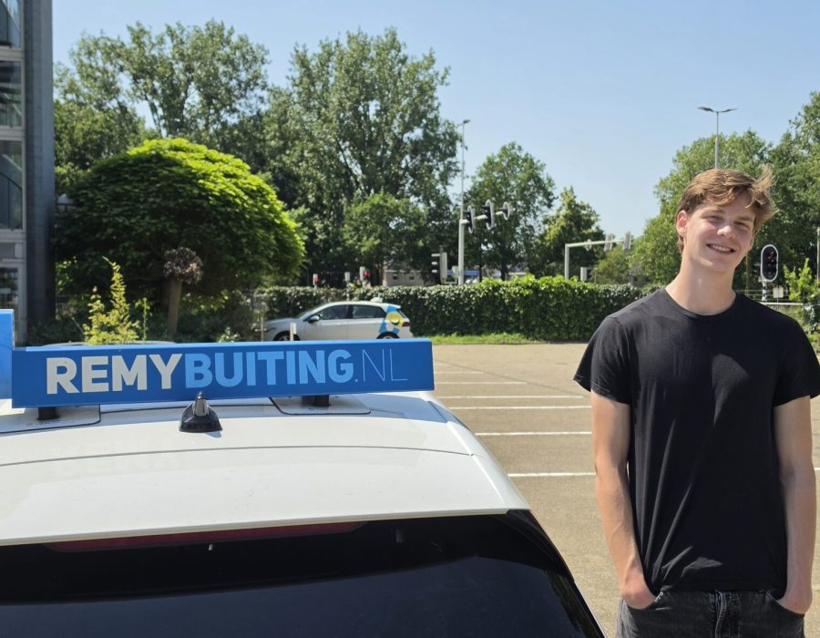 Gefeliciteerd Daan geslaagd voor je rijbewijs!